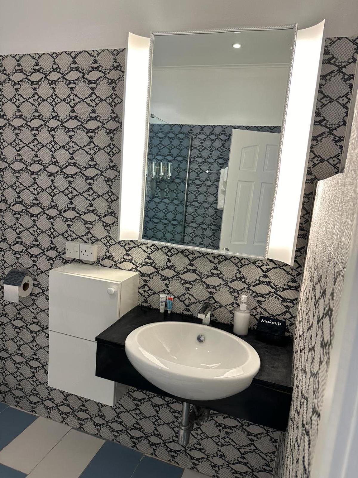 Eldorado Guesthouse & Car Rental Розо Номер фото